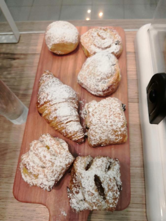 Hotel Iride Suite, Breakfast&Brunch - ideale per famiglie e coppie Riccione Exterior foto