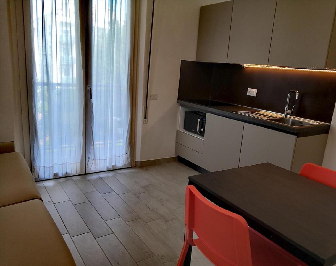 Hotel Iride Suite, Breakfast&Brunch - ideale per famiglie e coppie Riccione Exterior foto