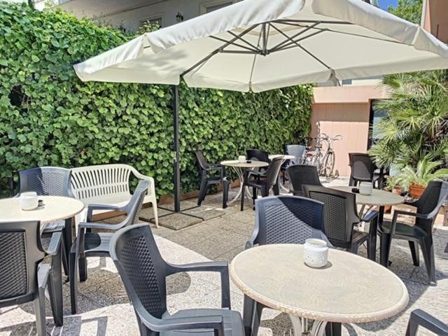Hotel Iride Suite, Breakfast&Brunch - ideale per famiglie e coppie Riccione Exterior foto