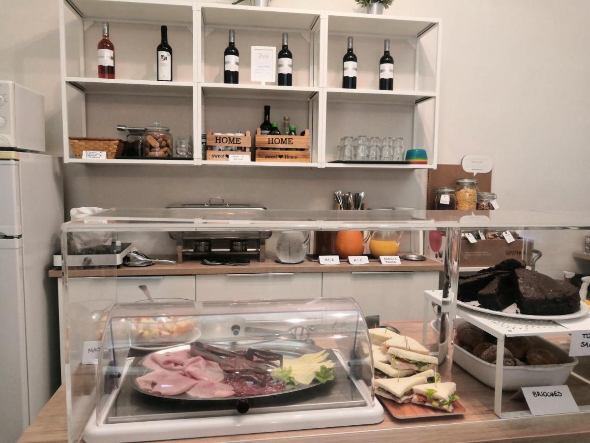 Hotel Iride Suite, Breakfast&Brunch - ideale per famiglie e coppie Riccione Exterior foto