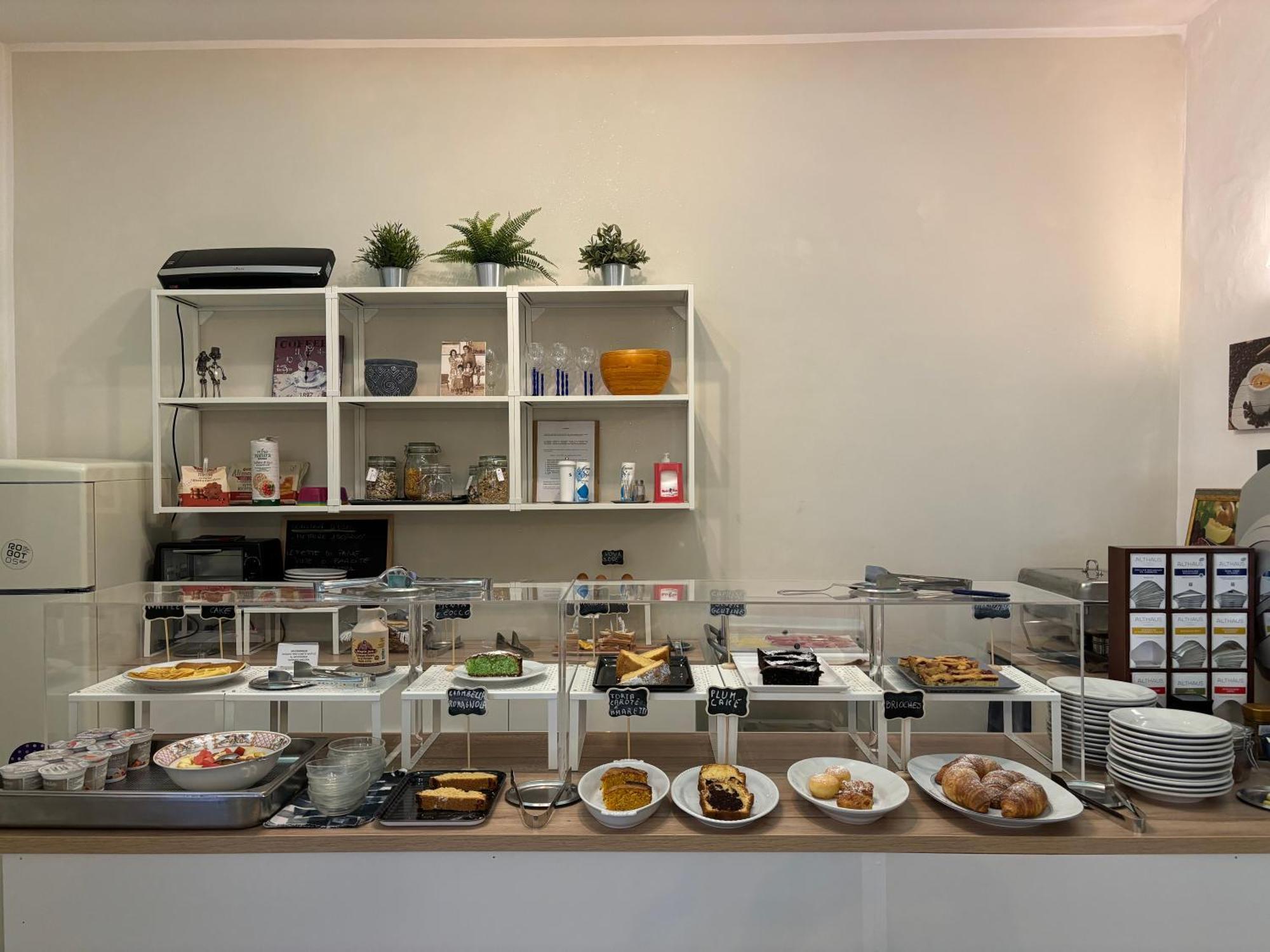 Hotel Iride Suite, Breakfast&Brunch - ideale per famiglie e coppie Riccione Exterior foto