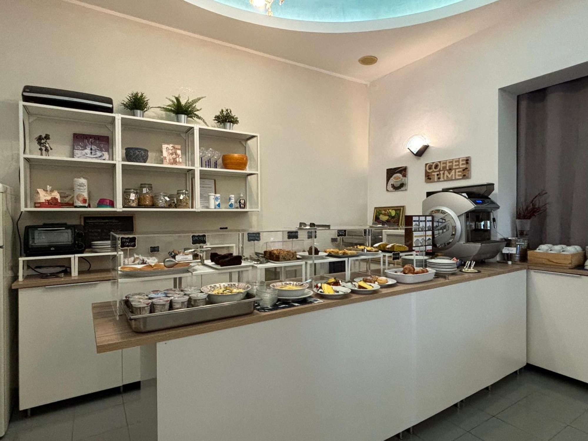 Hotel Iride Suite, Breakfast&Brunch - ideale per famiglie e coppie Riccione Exterior foto