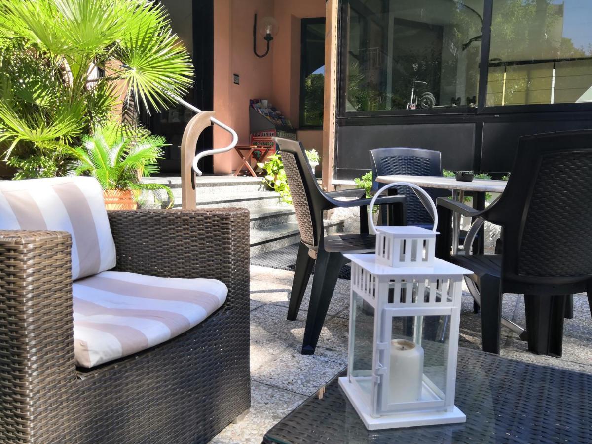 Hotel Iride Suite, Breakfast&Brunch - ideale per famiglie e coppie Riccione Exterior foto